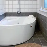 4 Bedroom Beautiful In *