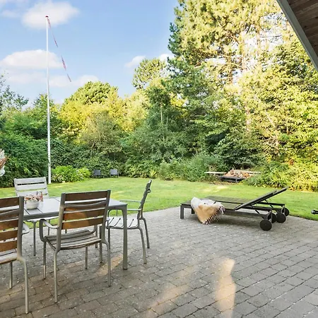 4 Bedroom Beautiful In Nyaraló Melby