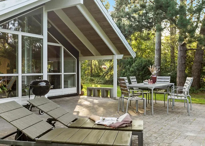 4 Bedroom Beautiful In * Melby